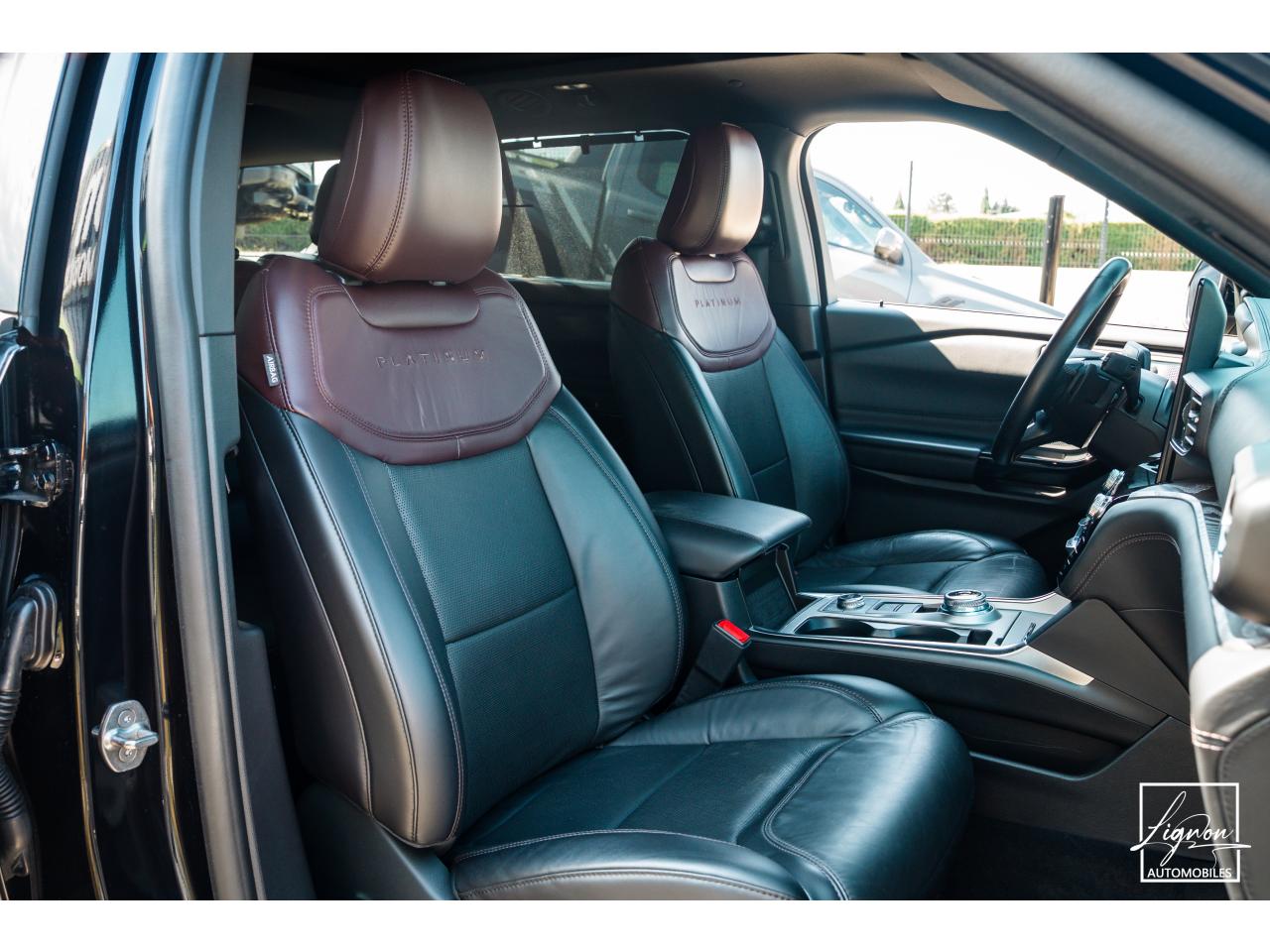 Photo FORD EXPLORER Platinum 3.0 V6 EcoBoost - 457 Parallel PHEV - BVA  7 places - TVA Apparente - 1er main - à partir d