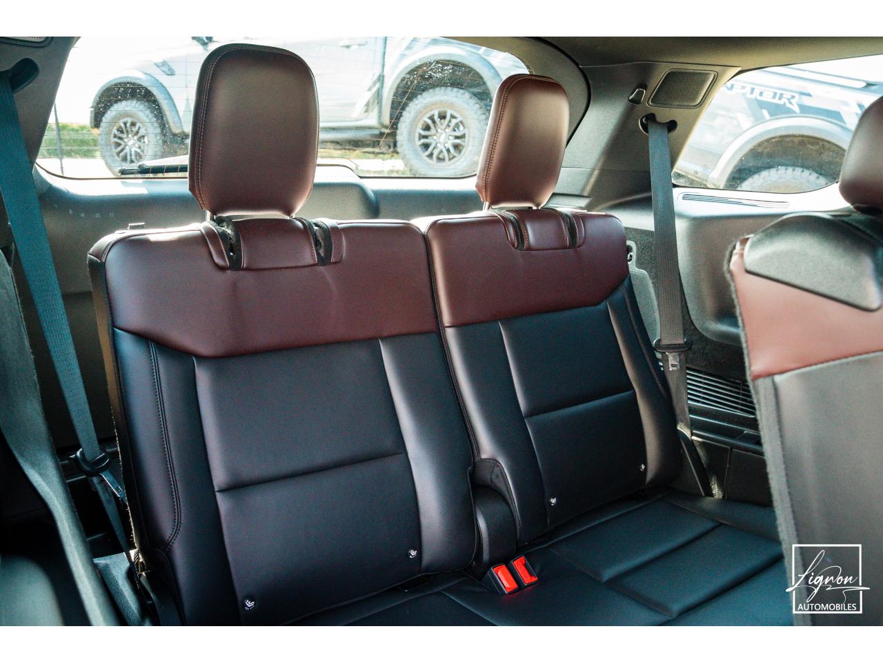 Photo FORD EXPLORER Platinum 3.0 V6 EcoBoost - 457 Parallel PHEV - BVA  7 places - TVA Apparente - 1er main - à partir d