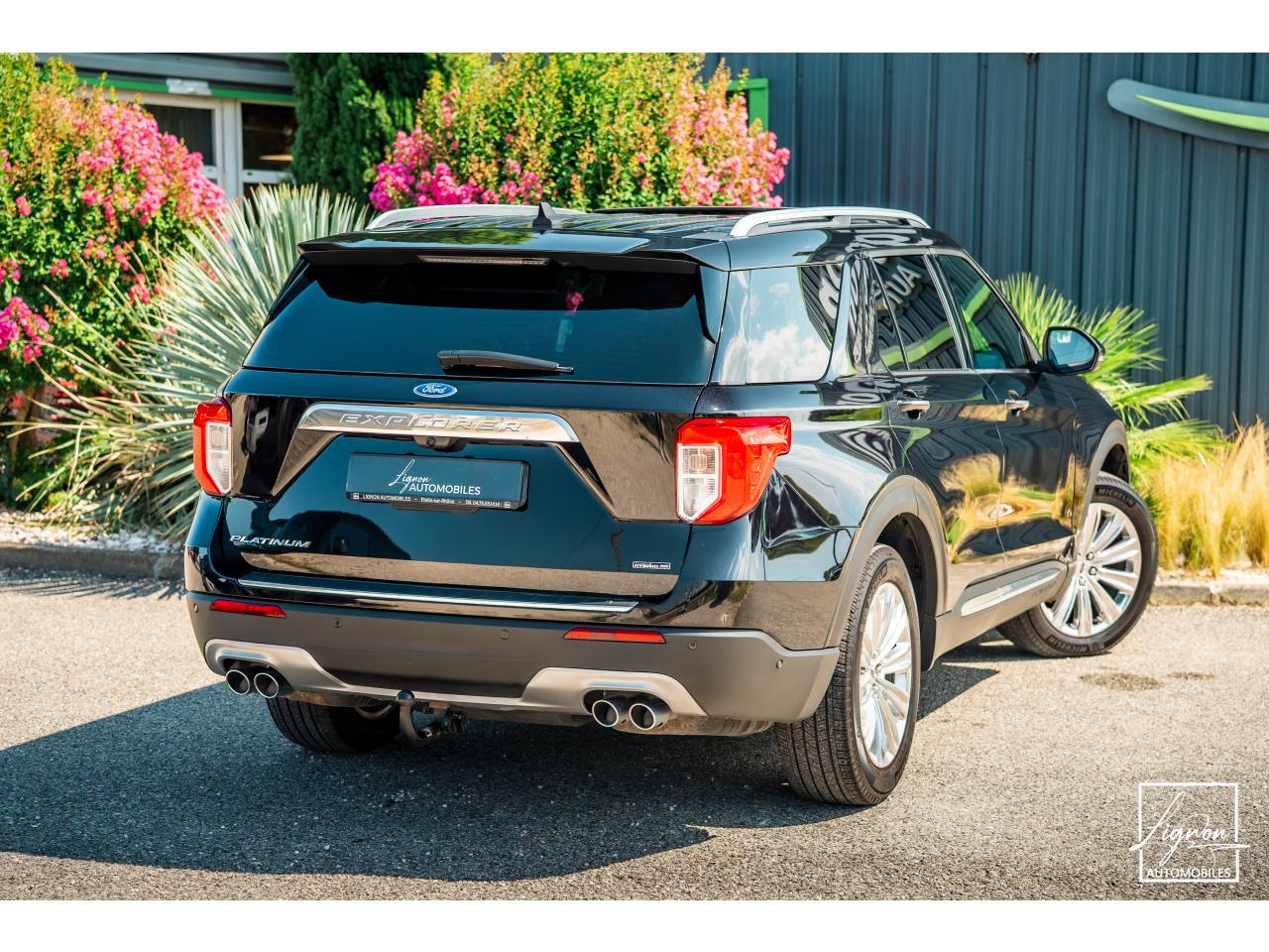 Photo FORD EXPLORER Platinum 3.0 V6 EcoBoost - 457 Parallel PHEV - BVA  7 places - TVA Apparente - 1er main - à partir d
