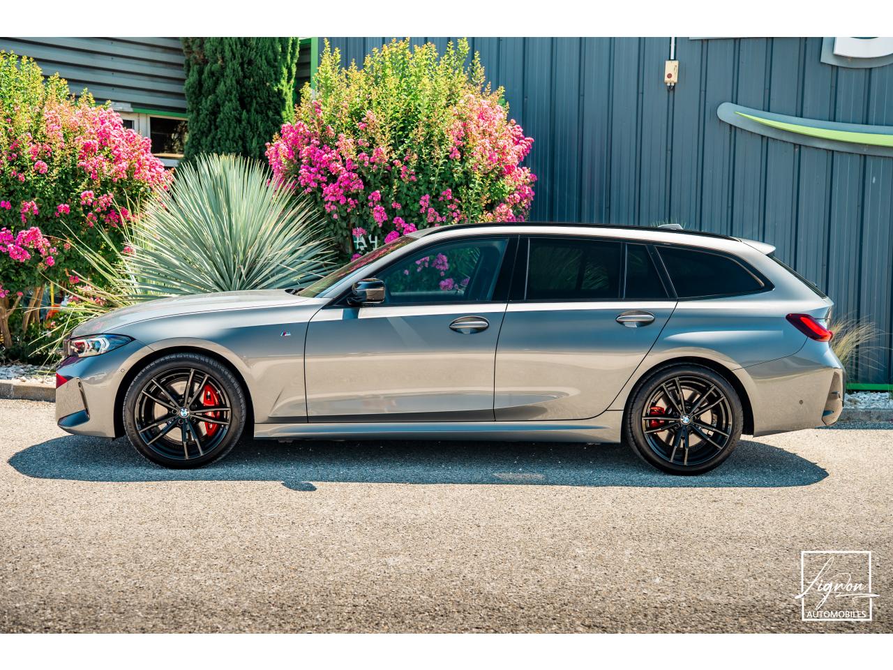 Photo BMW SERIE 3 330d xDrive Touring - BVA Sport  TOURING G21 LCI M Sport PHASE 2
