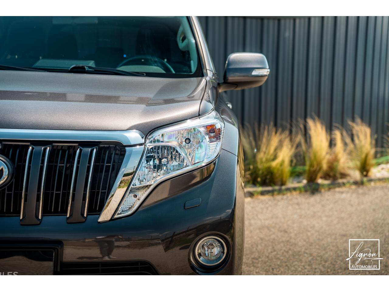Photo TOYOTA LAND CRUISER 177 D-4D 5 places  KDJ 150 Légende BVM6