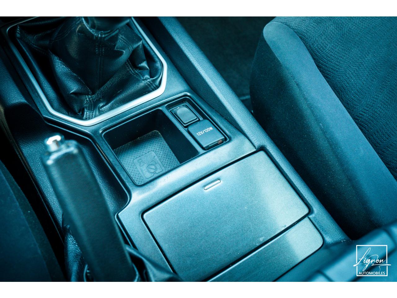 Photo TOYOTA LAND CRUISER 177 D-4D 5 places  KDJ 150 Légende BVM6