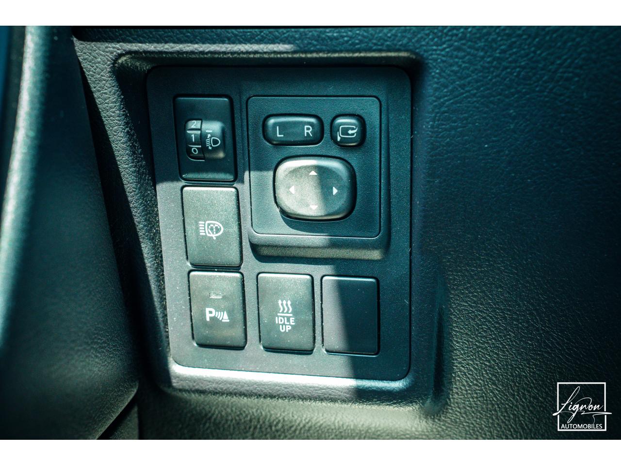 Photo TOYOTA LAND CRUISER 177 D-4D 5 places  KDJ 150 Légende BVM6