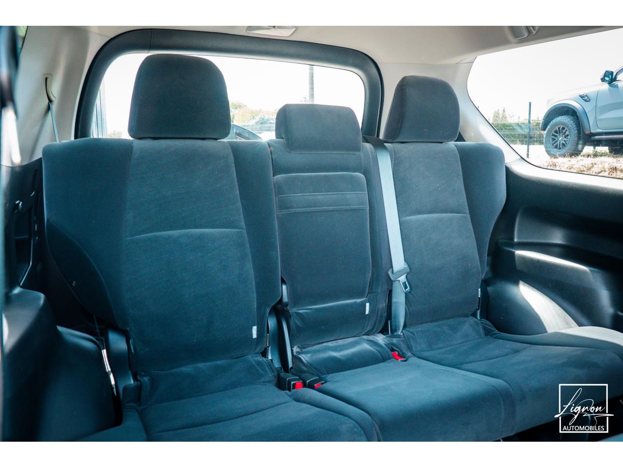 Photo TOYOTA LAND CRUISER 177 D-4D 5 places  KDJ 150 Légende BVM6