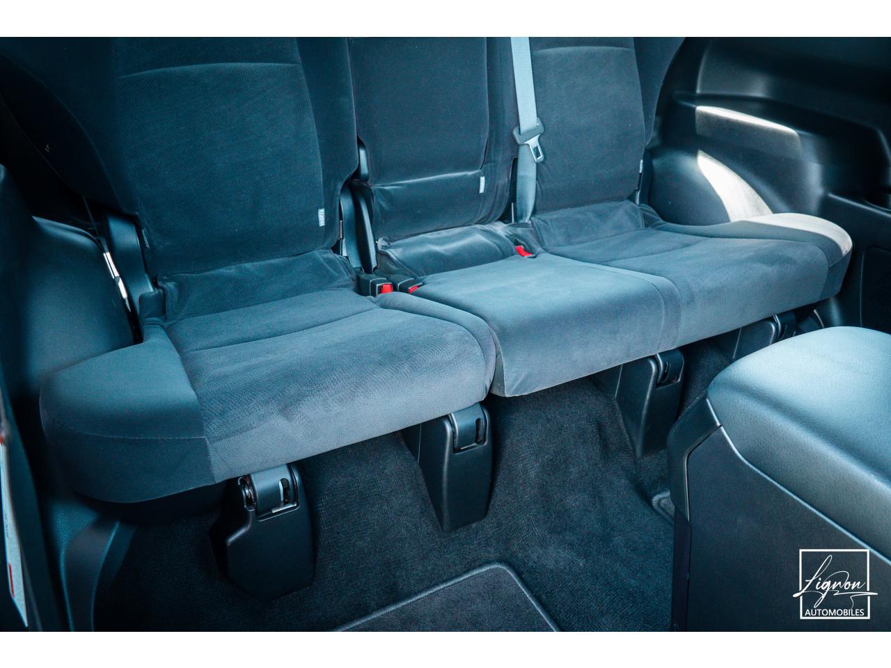 Photo TOYOTA LAND CRUISER 177 D-4D 5 places  KDJ 150 Légende BVM6