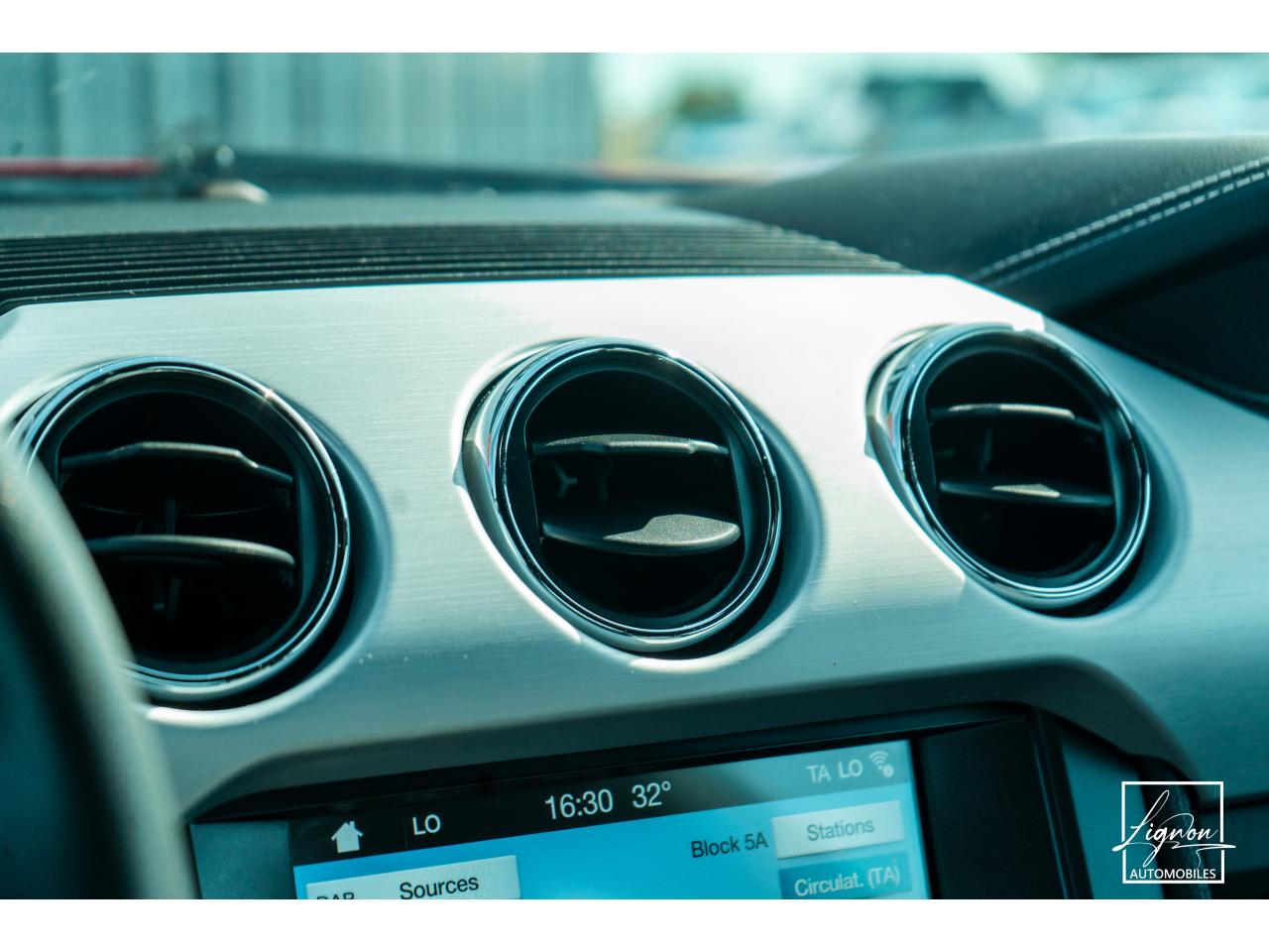 Photo FORD MUSTANG Fastback 2.3 EcoBoost - 317  2017 - Coupé - APPLE CARPLAY - PACK PREMIUM - à partir de 448 euros