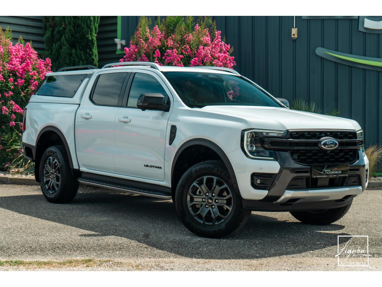 Photo FORD RANGER Wildtrak 2.0 EcoBlue - 205 - BVA10 Double Cabine 5 places - 1er main -  à partir de 393 euros