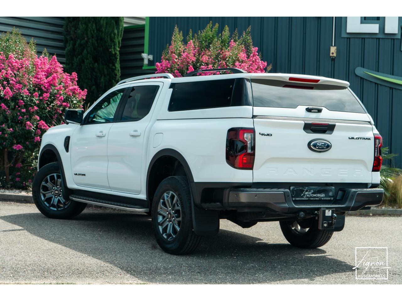 Photo FORD RANGER Wildtrak 2.0 EcoBlue - 205 - BVA10 Double Cabine 5 places - 1er main -  à partir de 393 euros