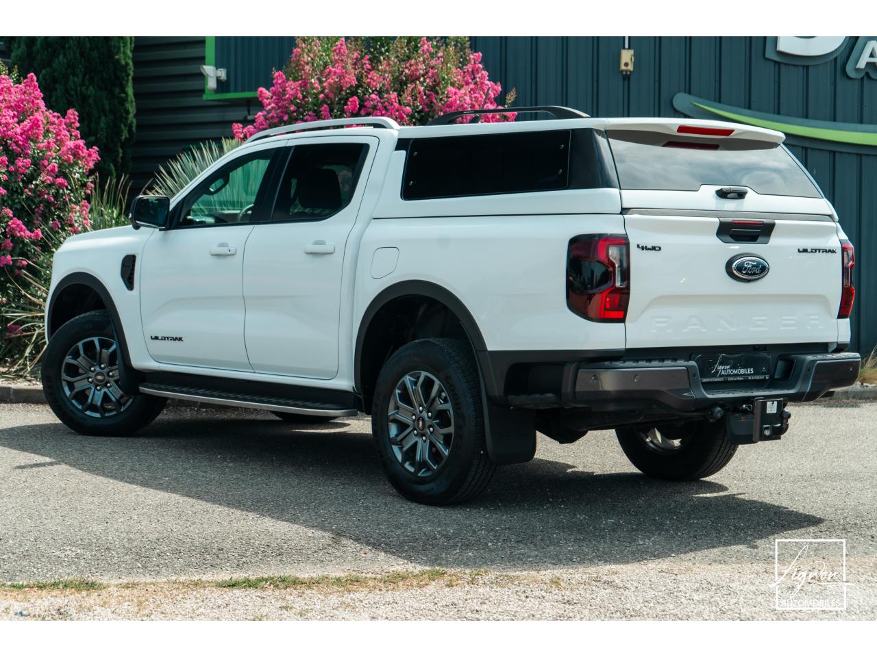 Photo FORD RANGER Wildtrak 2.0 EcoBlue - 205 - BVA10 Double Cabine 5 places - 1er main -  à partir de 393 euros