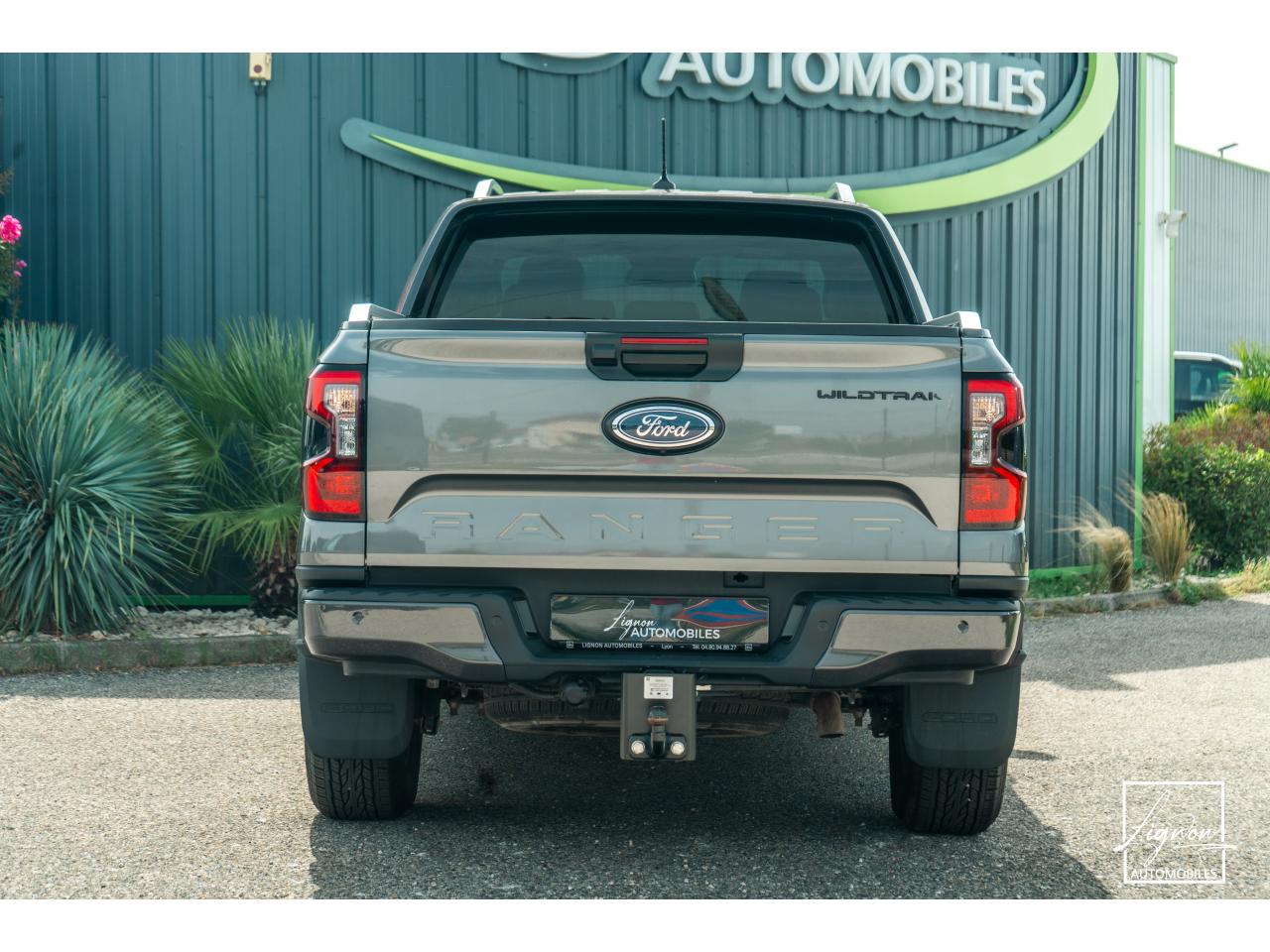 Photo FORD RANGER Wildtrak PHEV 2.3 EcoBoost 281 ch - BVA  Double Cabine - TVA Apparente - à partir de 533 euros