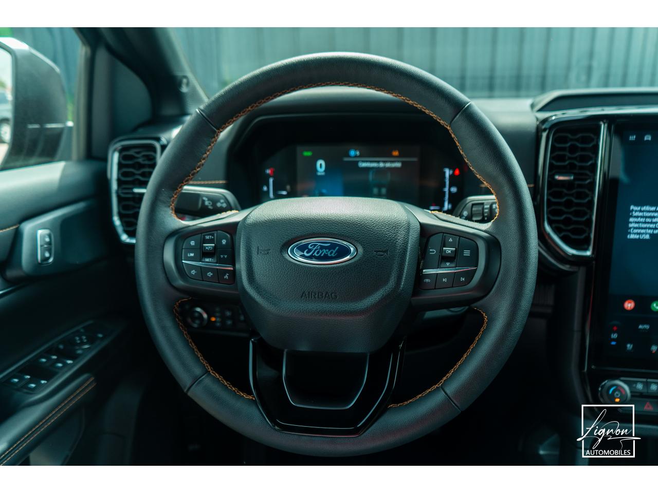 Photo FORD RANGER Wildtrak PHEV 2.3 EcoBoost 281 ch - BVA  Double Cabine - TVA Apparente - à partir de 533 euros
