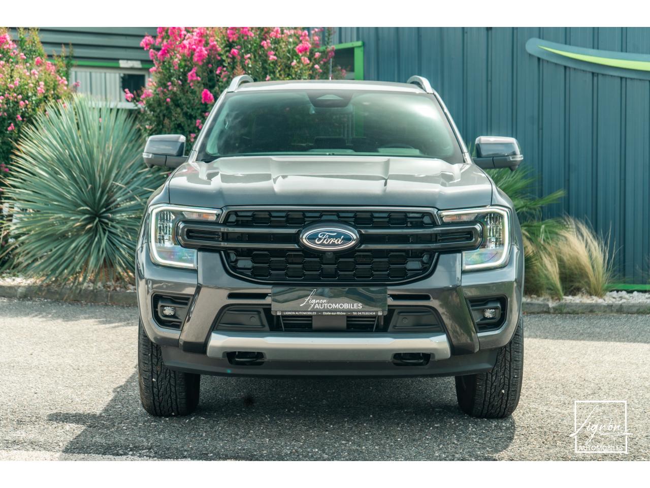 Photo FORD RANGER Wildtrak PHEV 2.3 EcoBoost 281 ch - BVA  Double Cabine - TVA Apparente - à partir de 533 euros