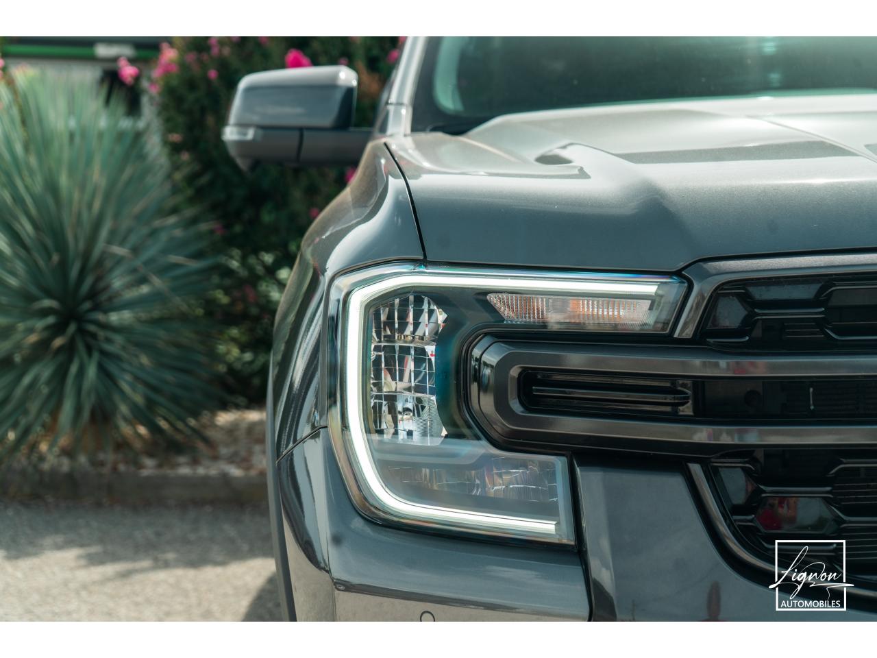 Photo FORD RANGER Wildtrak PHEV 2.3 EcoBoost 281 ch - BVA  Double Cabine - TVA Apparente - à partir de 533 euros