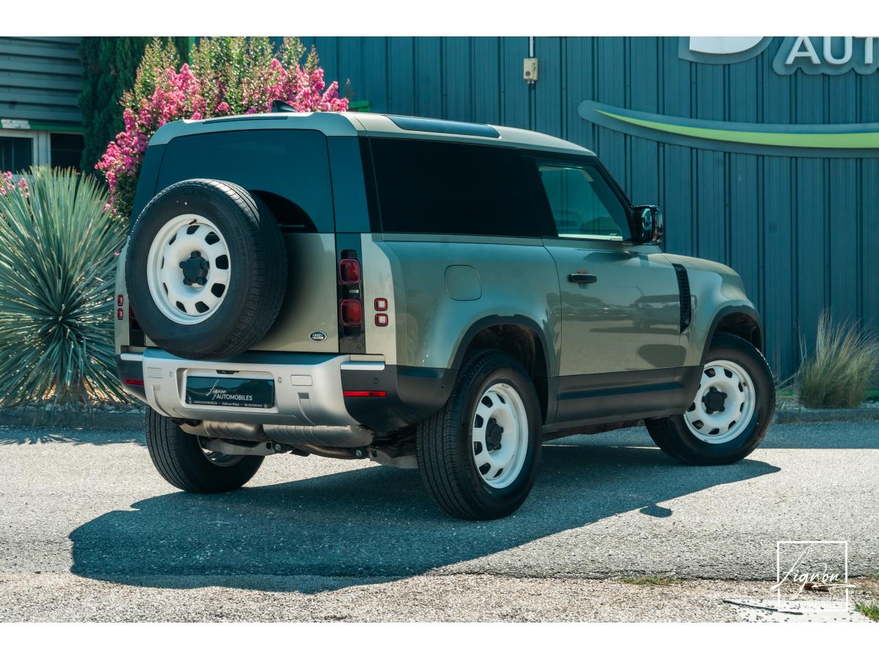 Photo LAND ROVER DEFENDER 90 Hard Top 3.0 D200