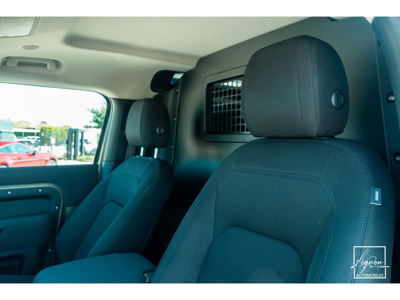 Photo LAND ROVER DEFENDER 90 Hard Top 3.0 D200