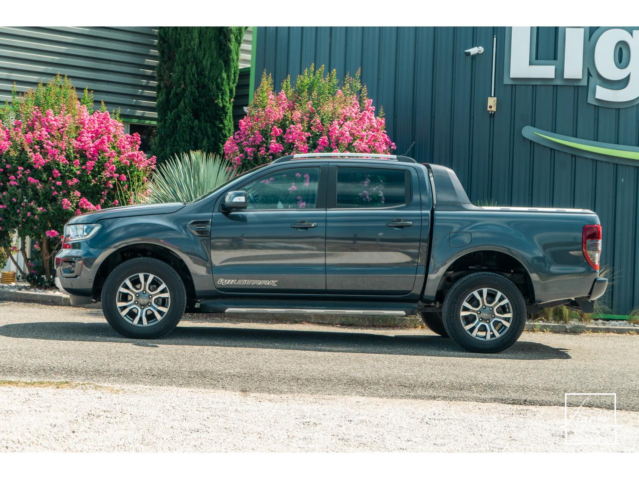Photo FORD RANGER Wildtrak 2.0 EcoBlue - 213 - BVA10 - Double Cabine - 1er main - Rideau Elec.