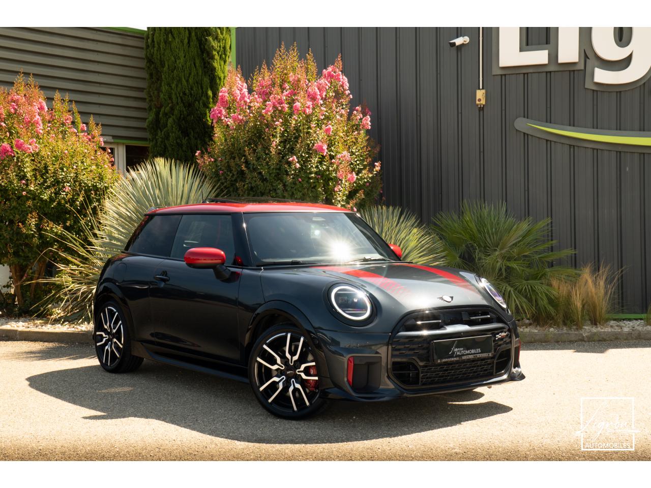 Photo MINI MINI Cooper 2.0 - 231 - BVR Sport F66 John Cooper Works Pack XL - à partir de 358 euros