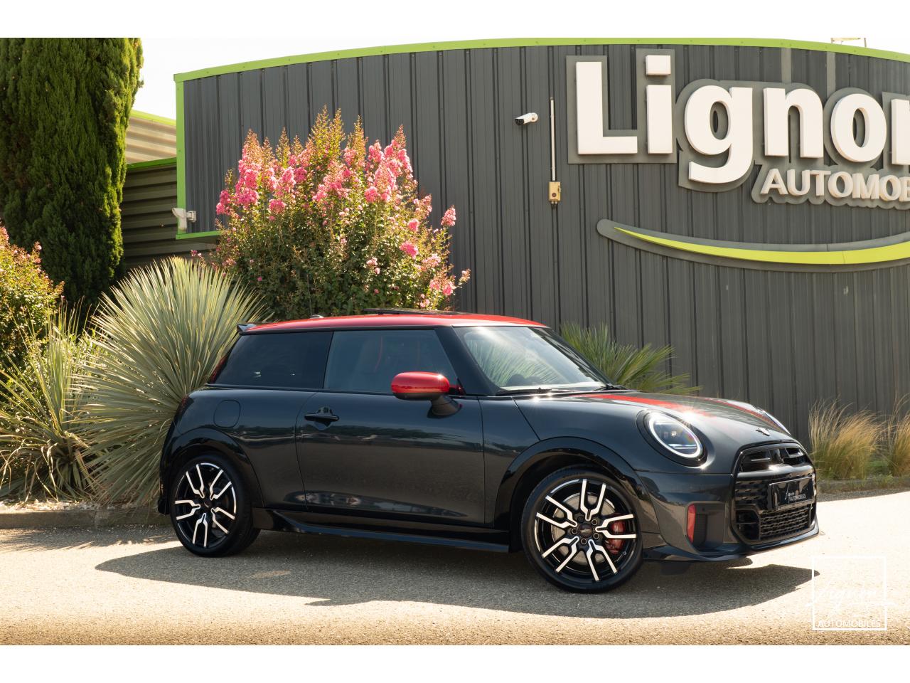 Photo MINI MINI Cooper 2.0 - 231 - BVR Sport F66 John Cooper Works Pack XL - à partir de 358 euros