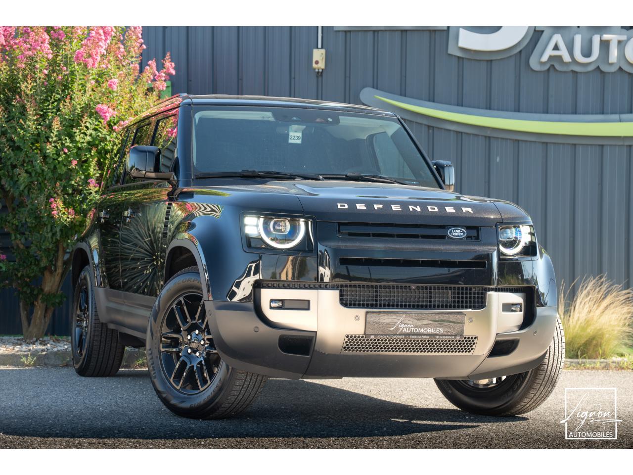 Photo LAND ROVER DEFENDER 110 3.0 D250 MHEV NEUF 2026 - BVA  II 110 HARD TOP TVA RECUPERABLE - à partir de 764 euros