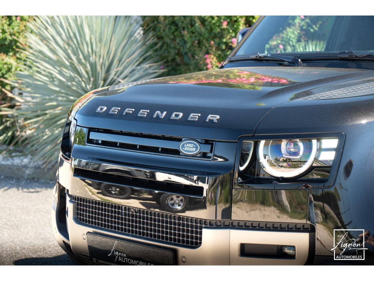Photo LAND ROVER DEFENDER 110 3.0 D250 MHEV NEUF 2026 - BVA  II 110 HARD TOP TVA RECUPERABLE - à partir de 764 euros