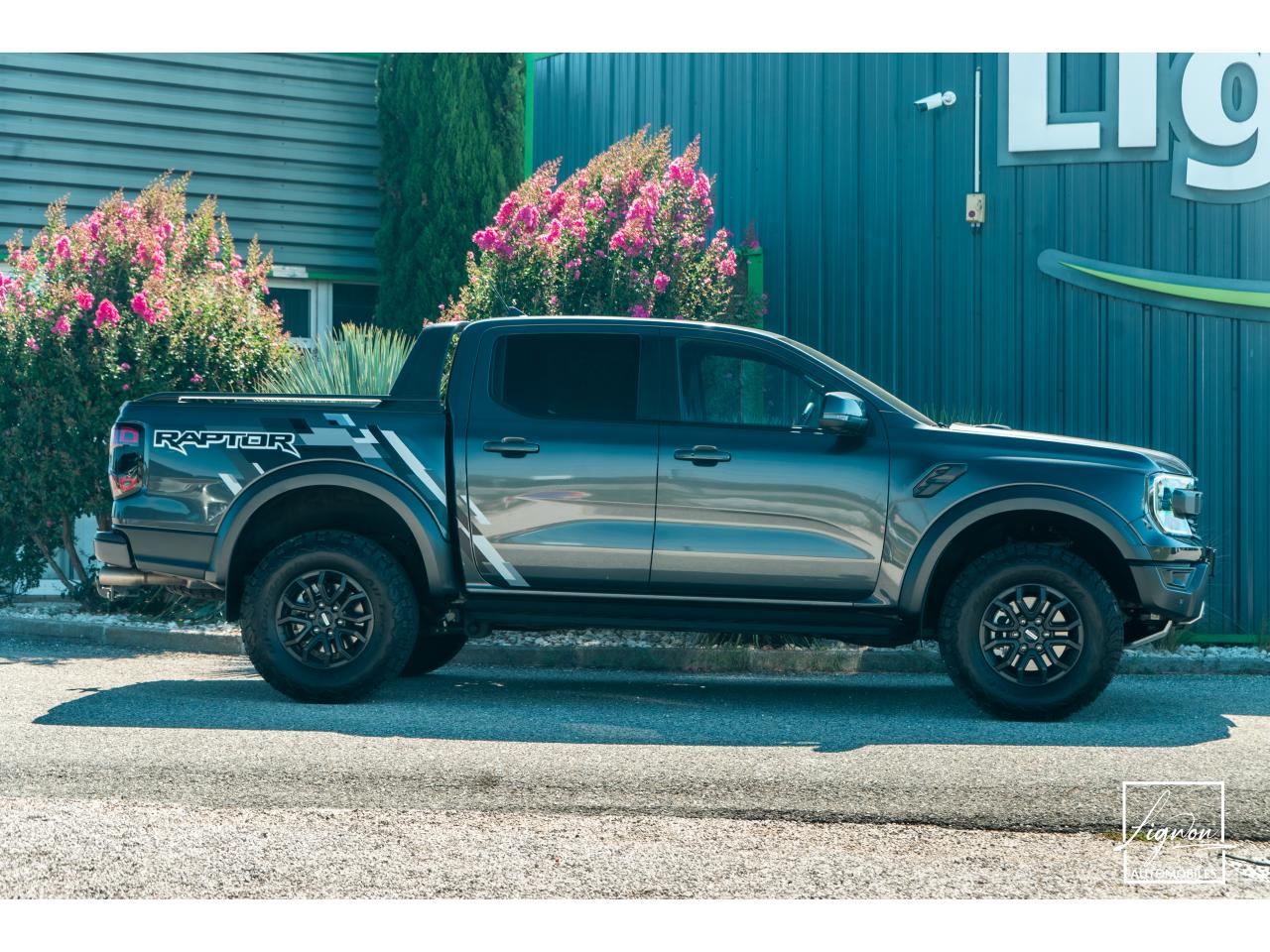 Photo FORD RANGER Raptor 3.0 V6 EcoBoost - 292 - BVA 4 Places - TVA Apparente - à partir de 712 euros