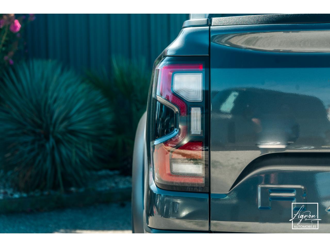 Photo FORD RANGER Raptor 3.0 V6 EcoBoost - 292 - BVA 4 Places - TVA Apparente - à partir de 712 euros