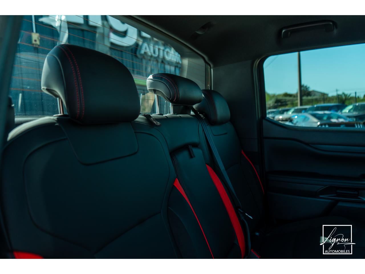 Photo FORD RANGER Raptor 3.0 V6 EcoBoost - 292 - BVA 4 Places - TVA Apparente - à partir de 712 euros
