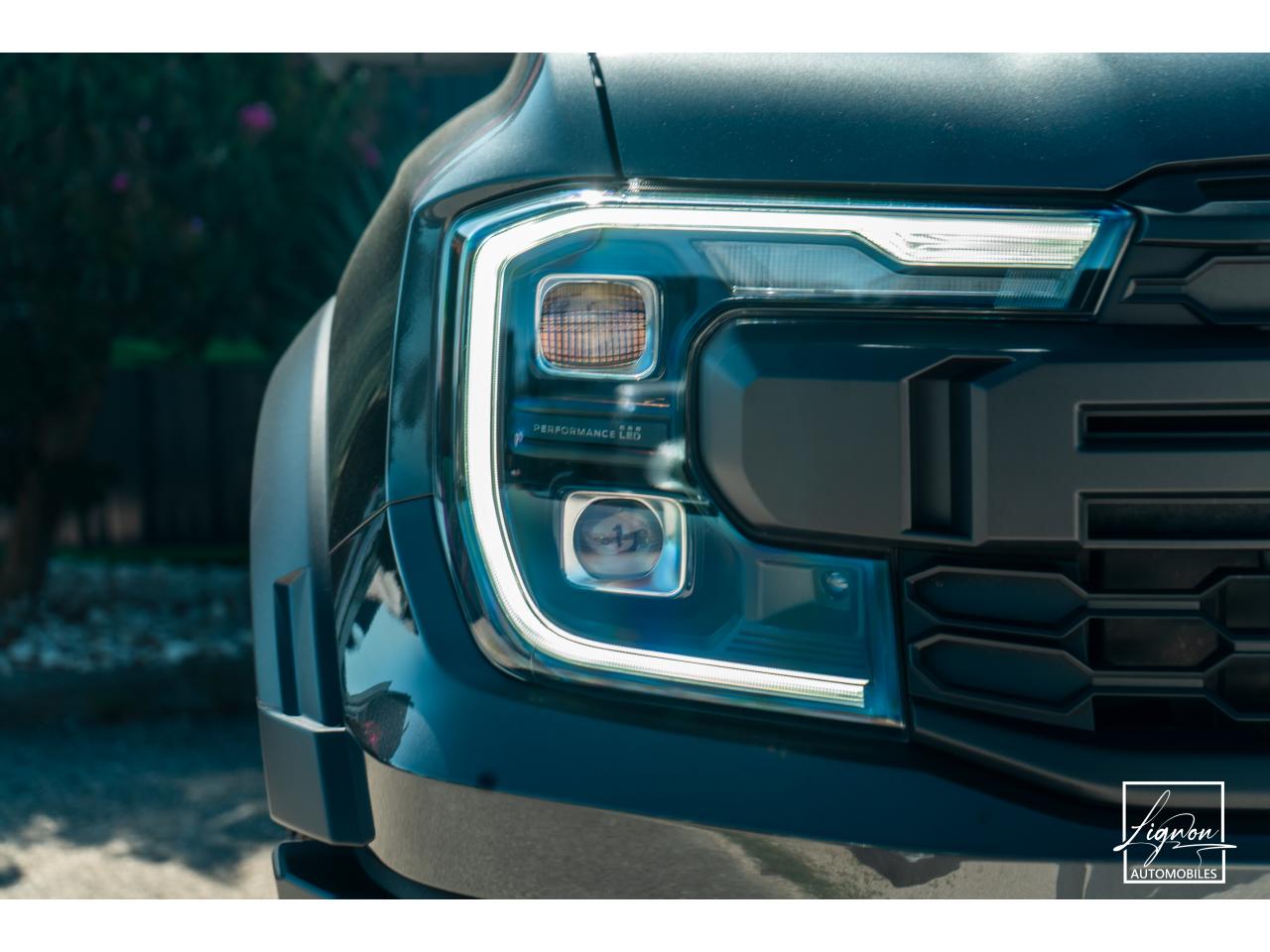 Photo FORD RANGER Raptor 3.0 V6 EcoBoost - 292 - BVA 4 Places - TVA Apparente - à partir de 712 euros