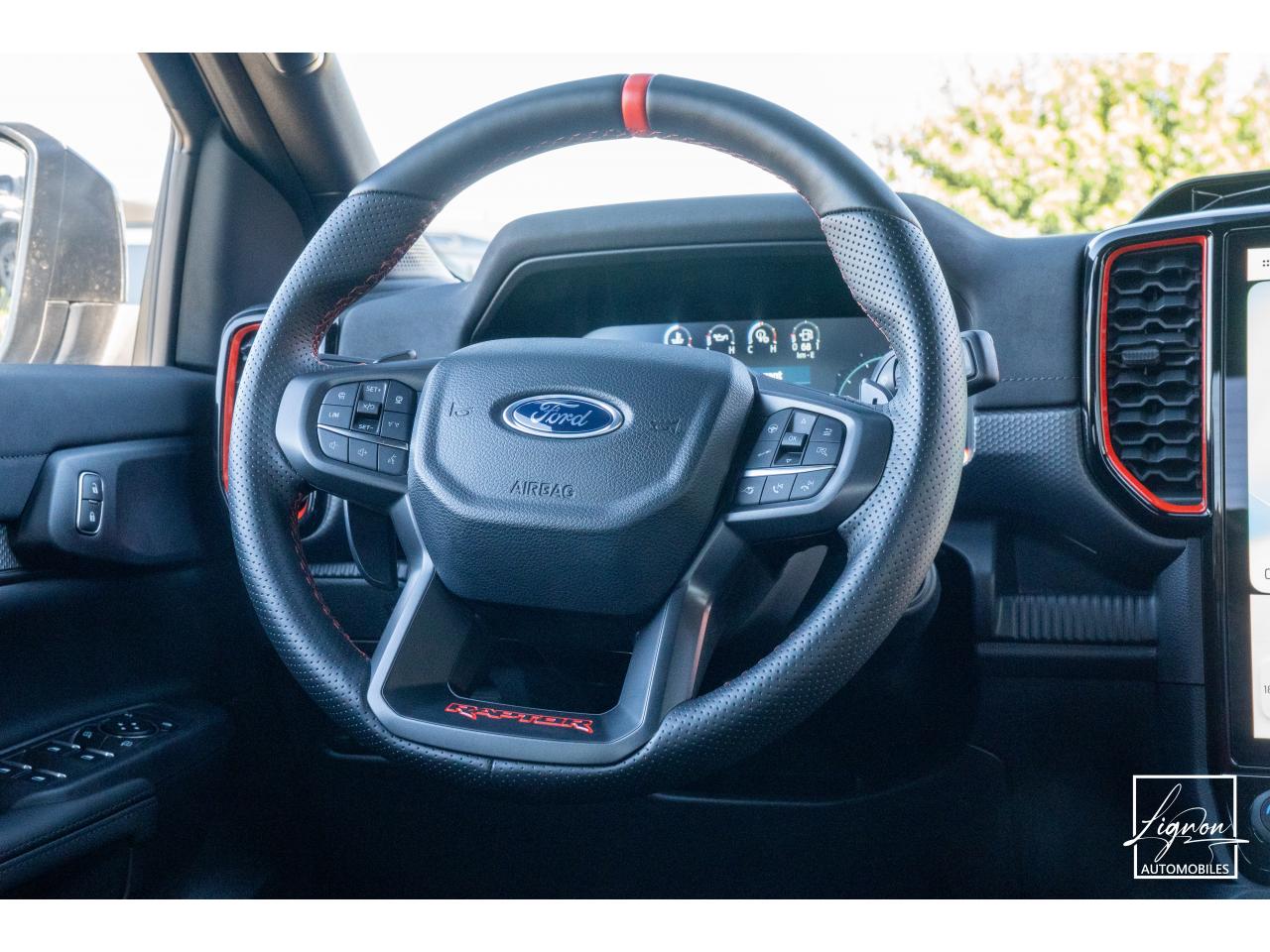 Photo FORD RANGER Raptor 3.0 V6 EcoBoost - 292 - BVA 2026 4 places - TVA Apparente - à partir de 752 euros