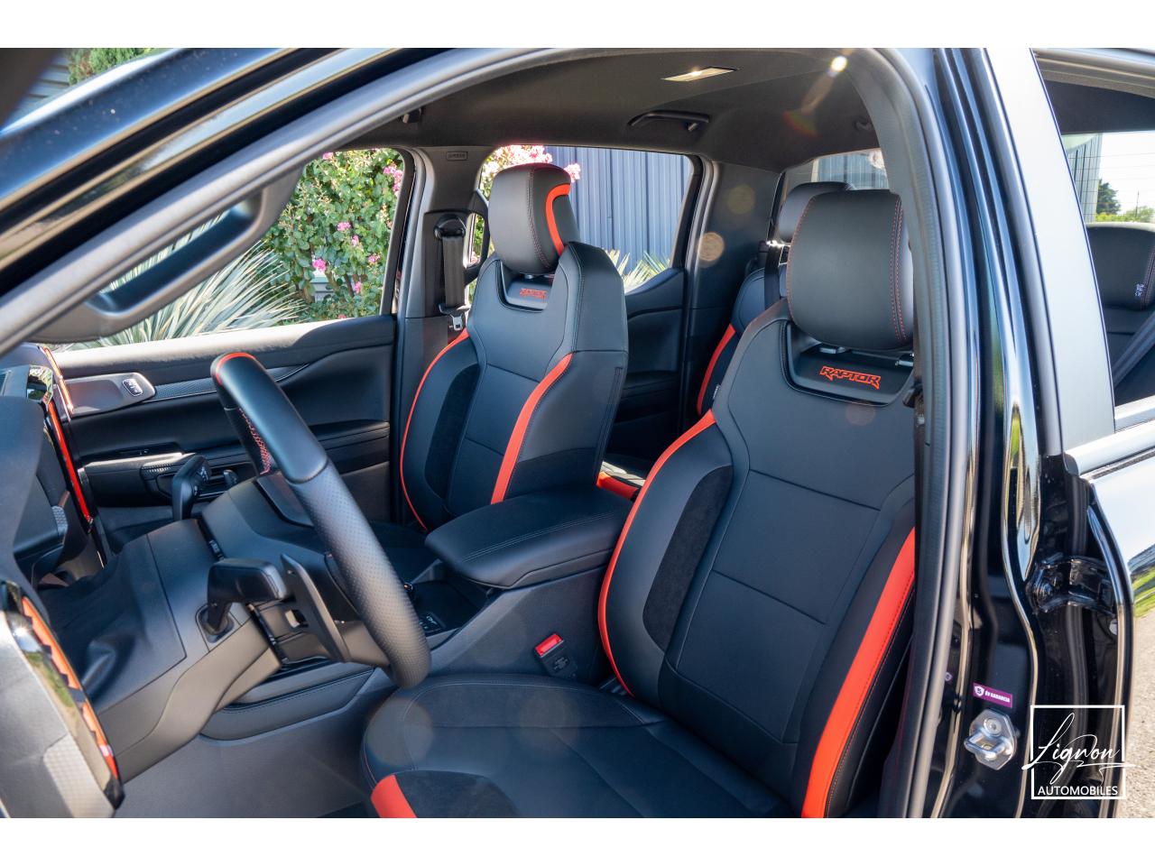 Photo FORD RAPTOR 3.0 V6 EcoBoost 292 - NEUF  2026 - 4 places - TVA Apparente - à partir de 752 euros