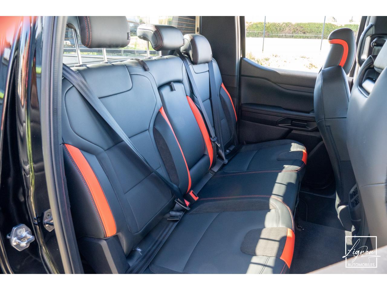 Photo FORD RAPTOR 3.0 V6 EcoBoost 292 - NEUF  2026 - 4 places - TVA Apparente - à partir de 752 euros