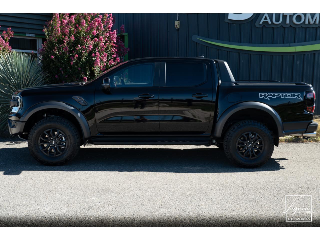 Photo FORD RAPTOR 3.0 V6 EcoBoost 292 - NEUF  2026 - 4 places - TVA Apparente - à partir de 752 euros