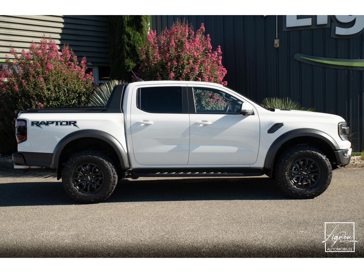 Photo FORD RAPTOR 3.0 V6 EcoBoost - 292 - BVA 2026 4 places - TVA Apparente - à partir de 752 euros
