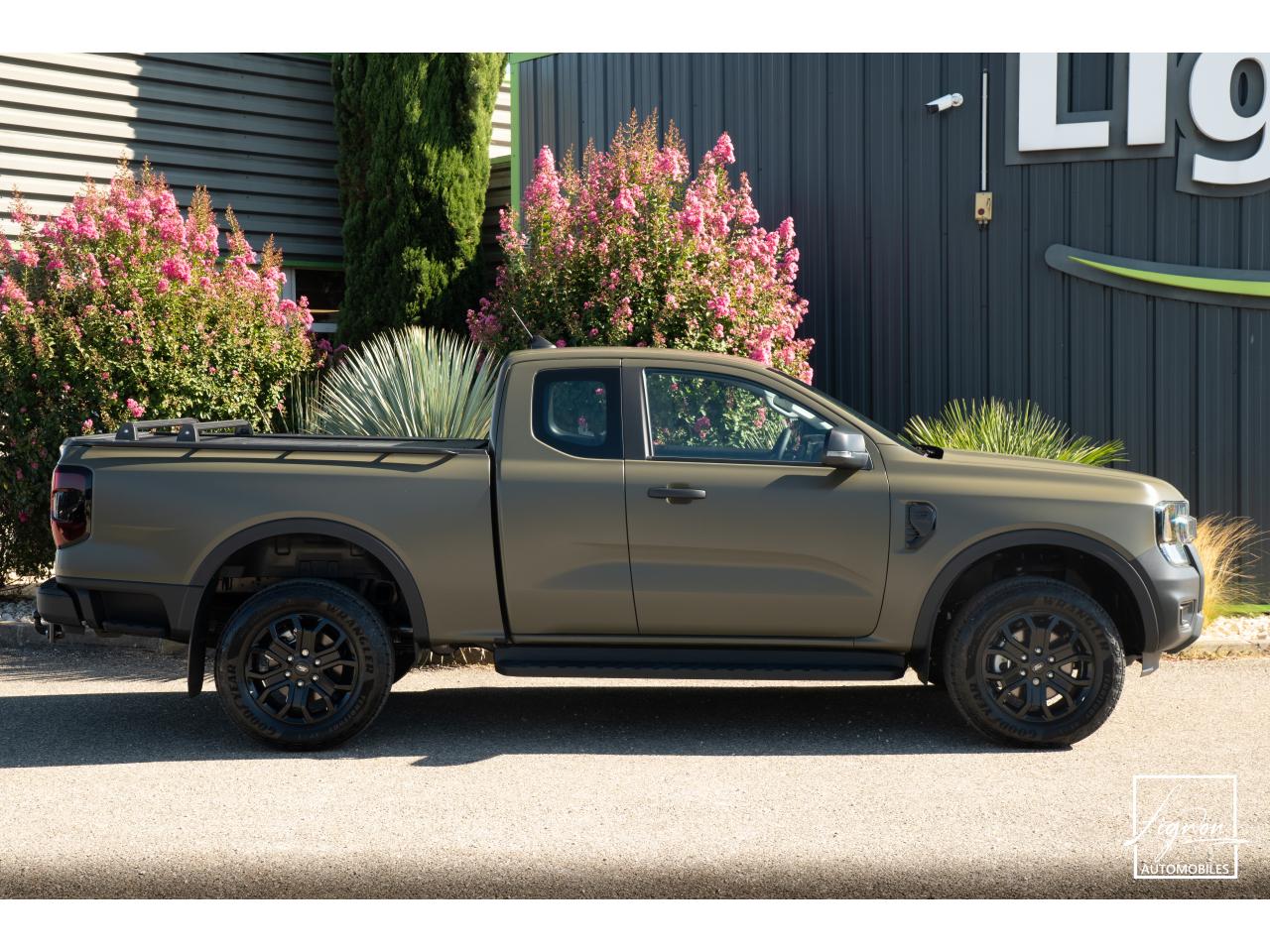 Photo FORD RANGER XLT 3.0 V6 EcoBlue - 240 - BVA SUPER CABINE TVA RECUPERABLE - à partir de 488 euros