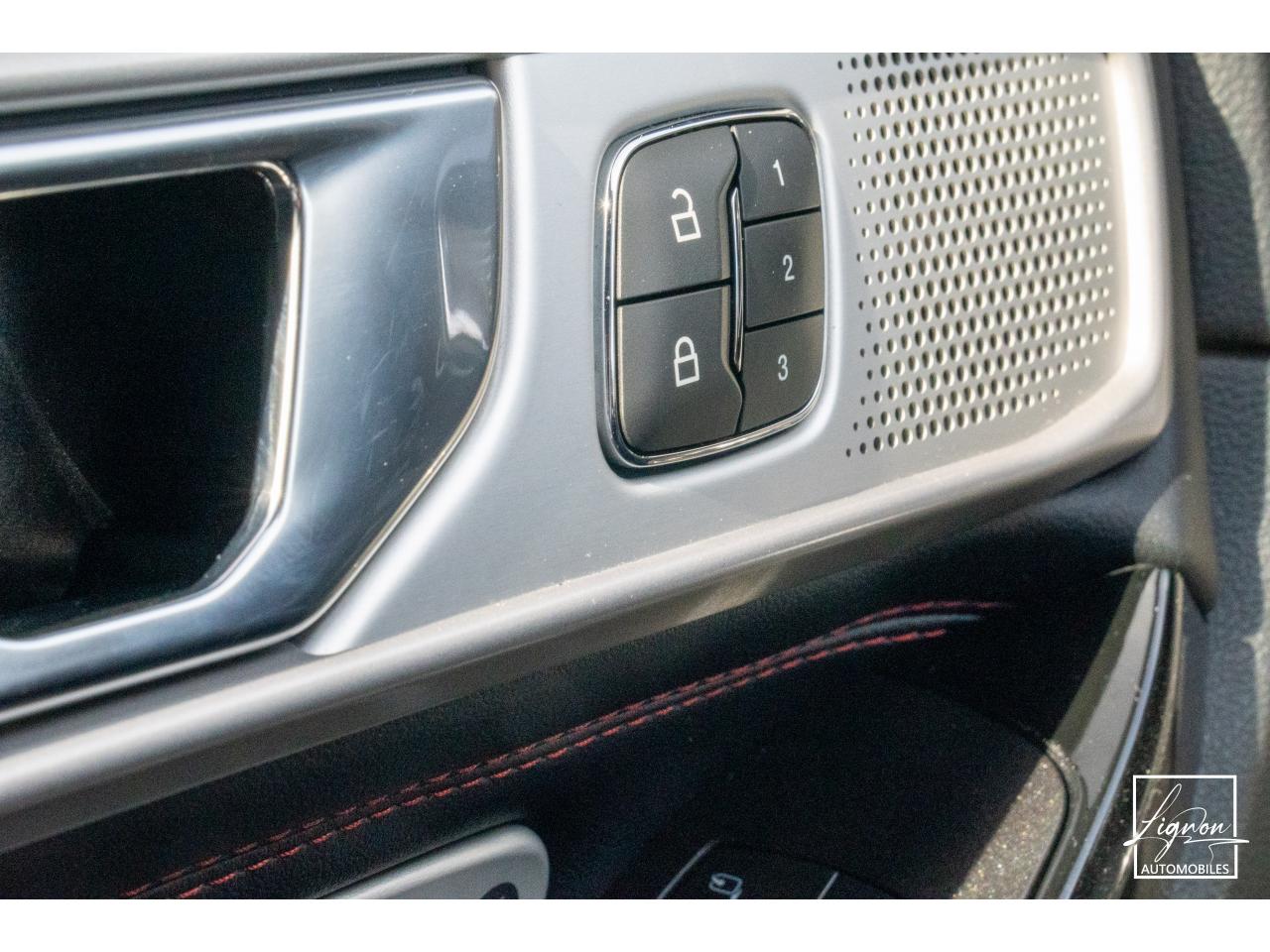 Photo FORD EXPLORER 3.0 V6 EcoBoost - 457 Parallel PHEV - BVA i-AWD ST-Line
