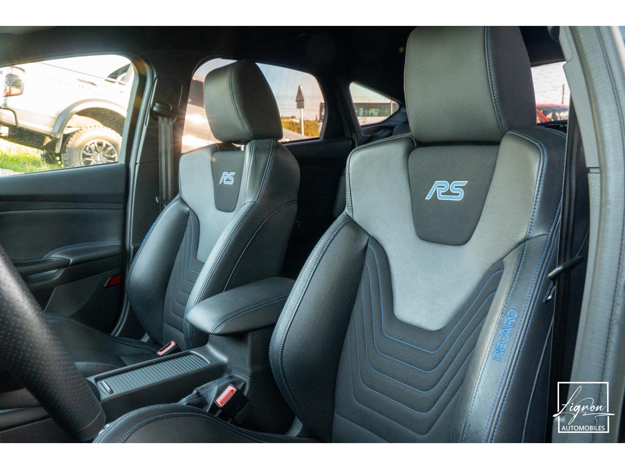 Photo FORD FOCUS RS 2.3 EcoBoost - 350 - 2018 - Jantes Forgé - à partir de 571 euros