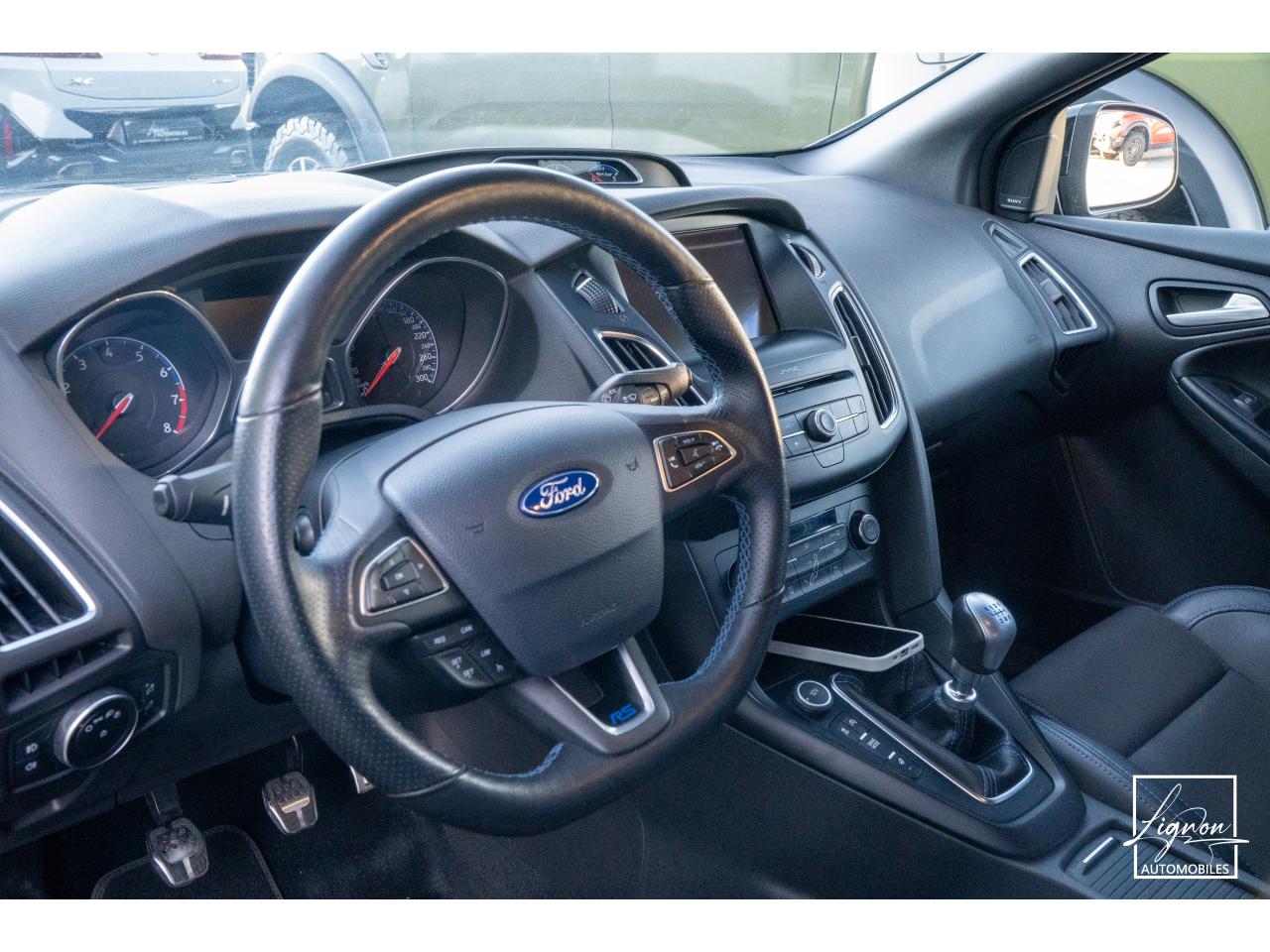 Photo FORD FOCUS RS 2.3 EcoBoost - 350 - 2018 - Jantes Forgé - à partir de 571 euros