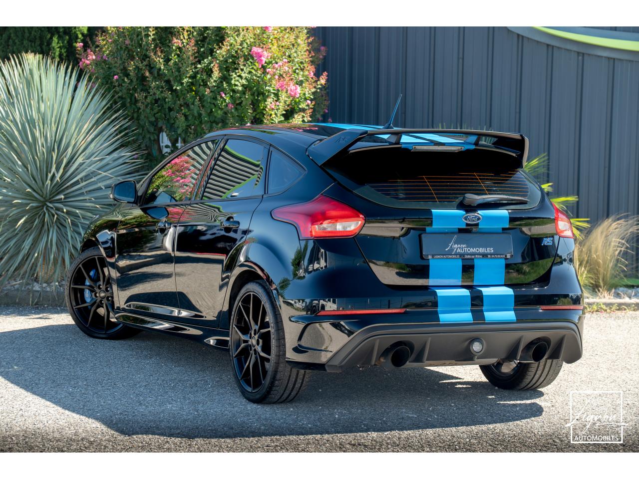 Photo FORD FOCUS RS 2.3 EcoBoost - 350 - 2018 - Jantes Forgé - à partir de 571 euros
