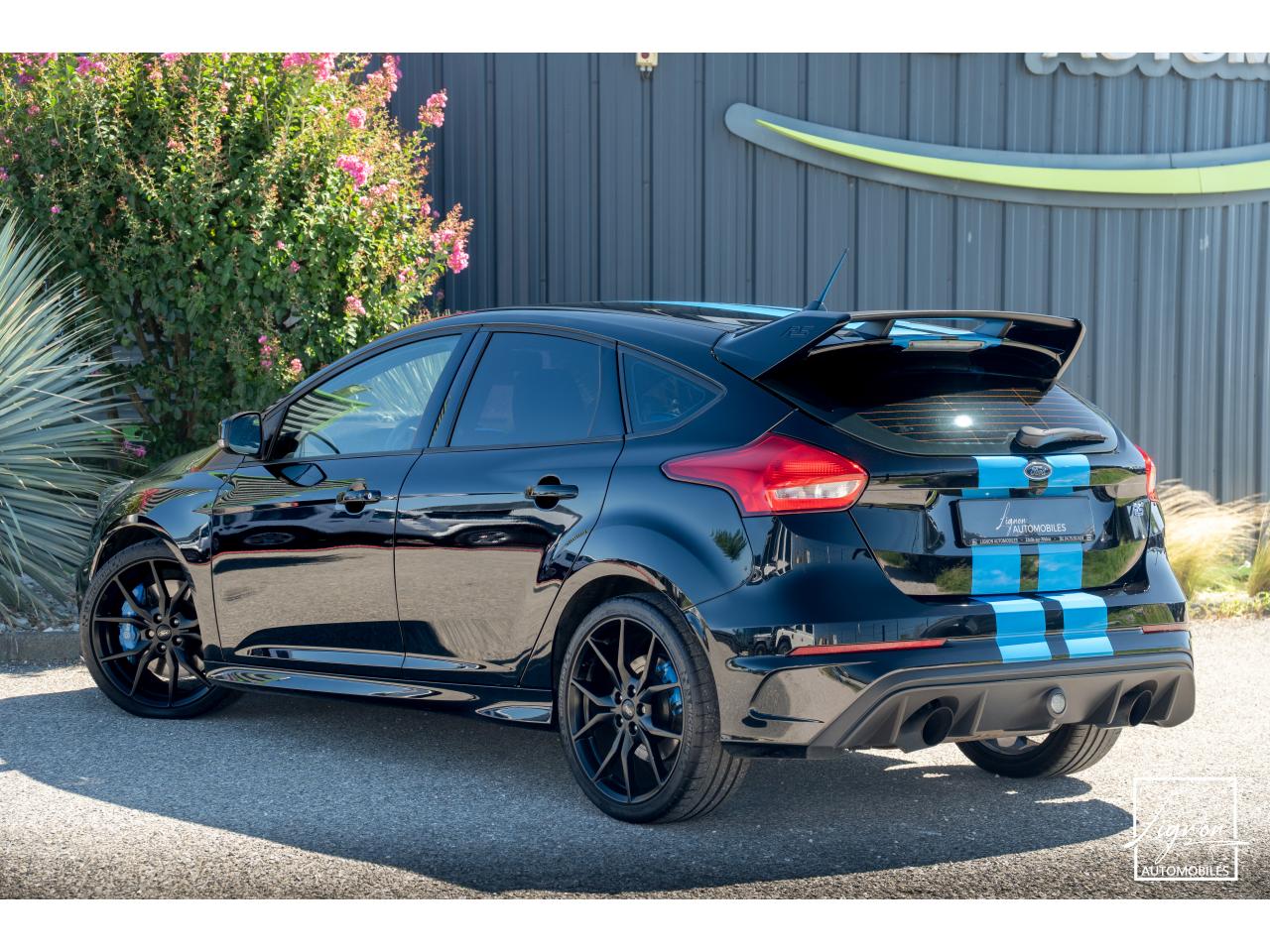 Photo FORD FOCUS RS 2.3 EcoBoost - 350 - 2018 - Jantes Forgé - à partir de 571 euros