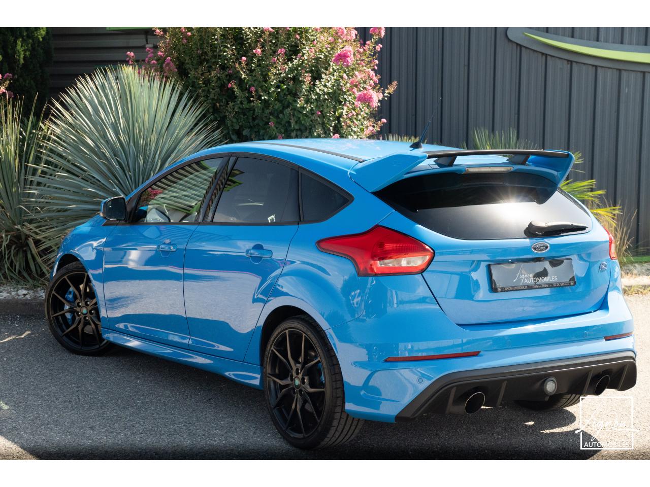 Photo FORD FOCUS RS 2.3 EcoBoost - 350 - Recaro Baquet - Jantes Forgé - Carplay - Sono Sony - à partir de 571 euros