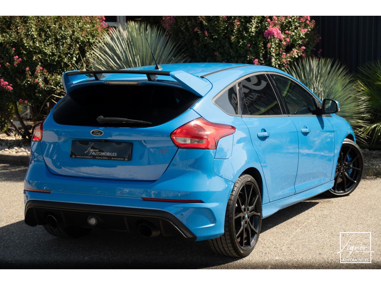 Photo FORD FOCUS RS 2.3 EcoBoost - 350 - Recaro Baquet - Jantes Forgé - Carplay - Sono Sony - à partir de 571 euros