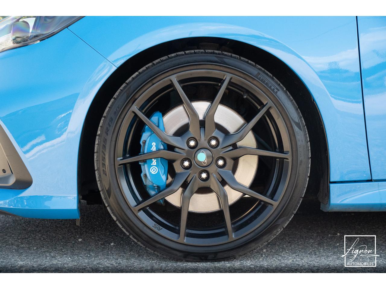 Photo FORD FOCUS RS 2.3 EcoBoost - 350 - Recaro Baquet - Jantes Forgé - Carplay - Sono Sony - à partir de 571 euros