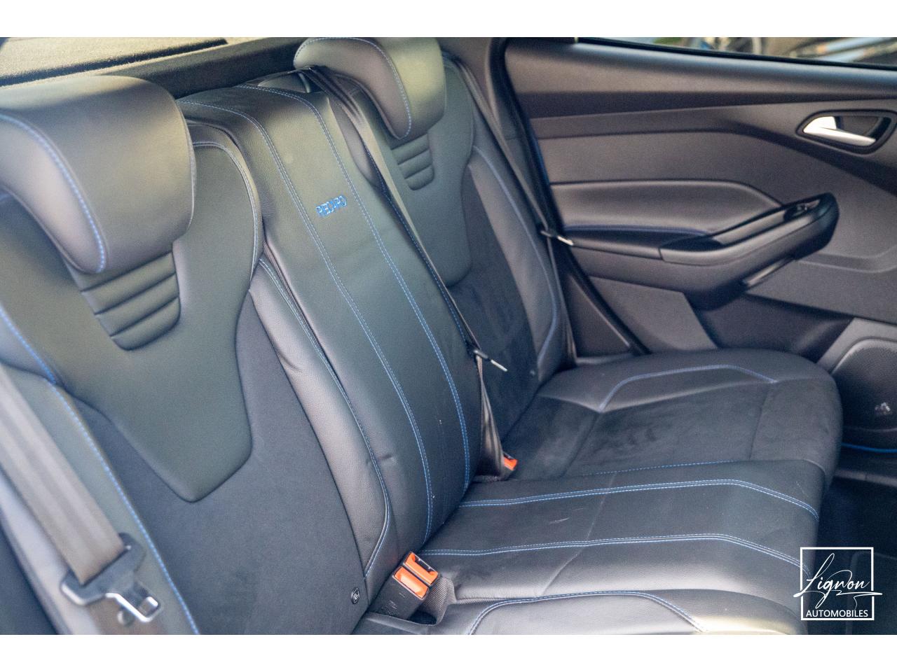 Photo FORD FOCUS RS 2.3 EcoBoost - 350 - Recaro Baquet - Jantes Forgé - Carplay - Sono Sony - à partir de 571 euros