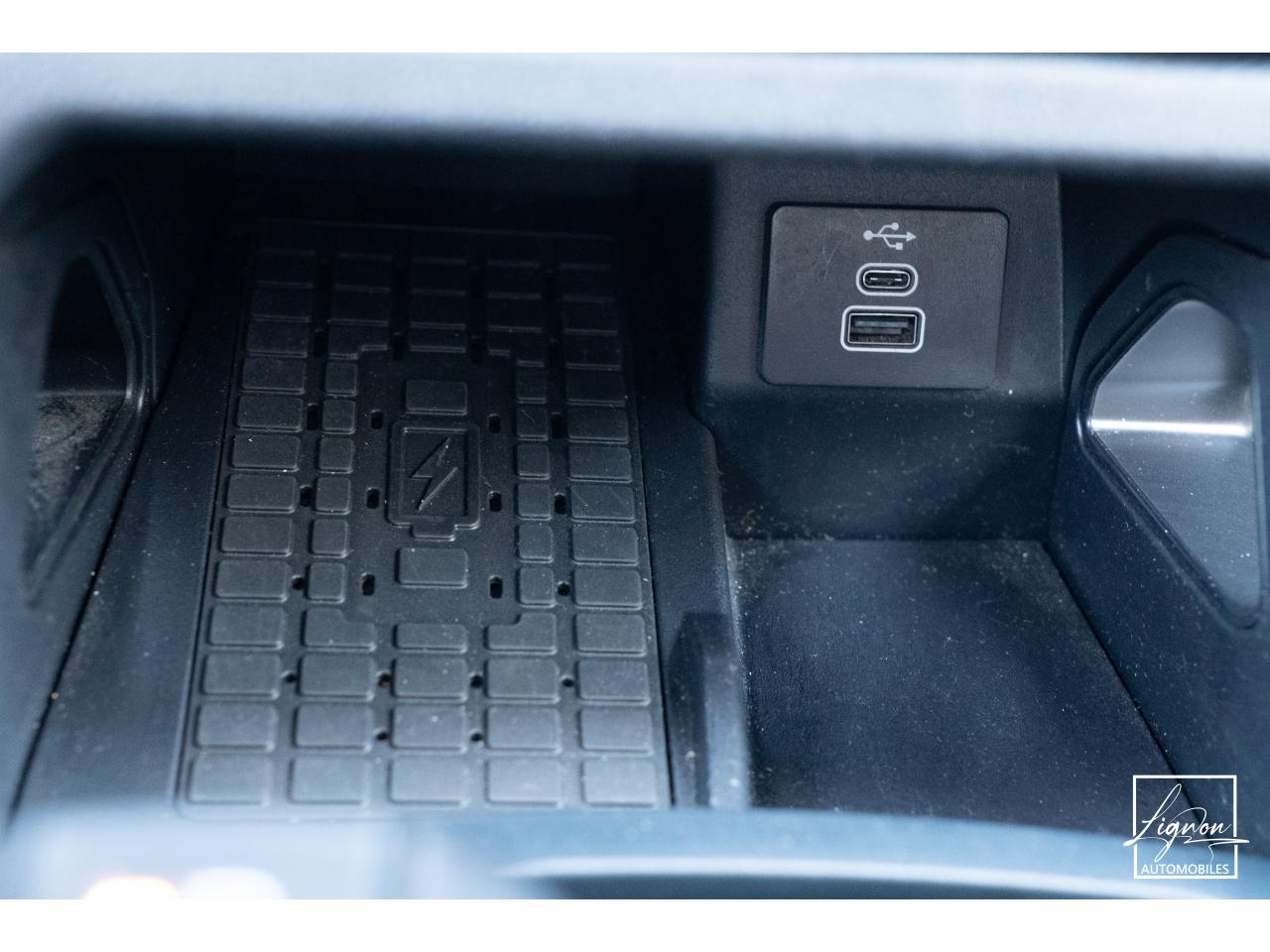 Photo FORD RAPTOR 3.0 V6 EcoBoost - 292 - BVA10 Double Cabine - TVA Apparente - à partir de 565 euros