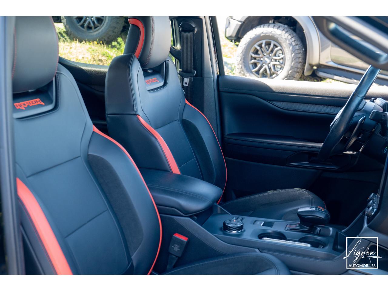 Photo FORD RAPTOR 3.0 V6 EcoBoost - 292 - BVA10 Double Cabine - TVA Apparente - à partir de 565 euros