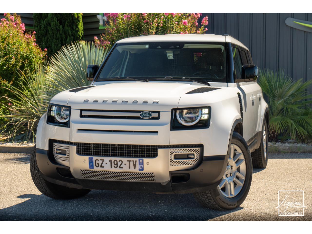 2313 LAND ROVER DEFENDER 110 3.0 D250 HARD TOP SE 3 Places – TVA RECUP – 1er main Origine FR – à partir de 581 euros