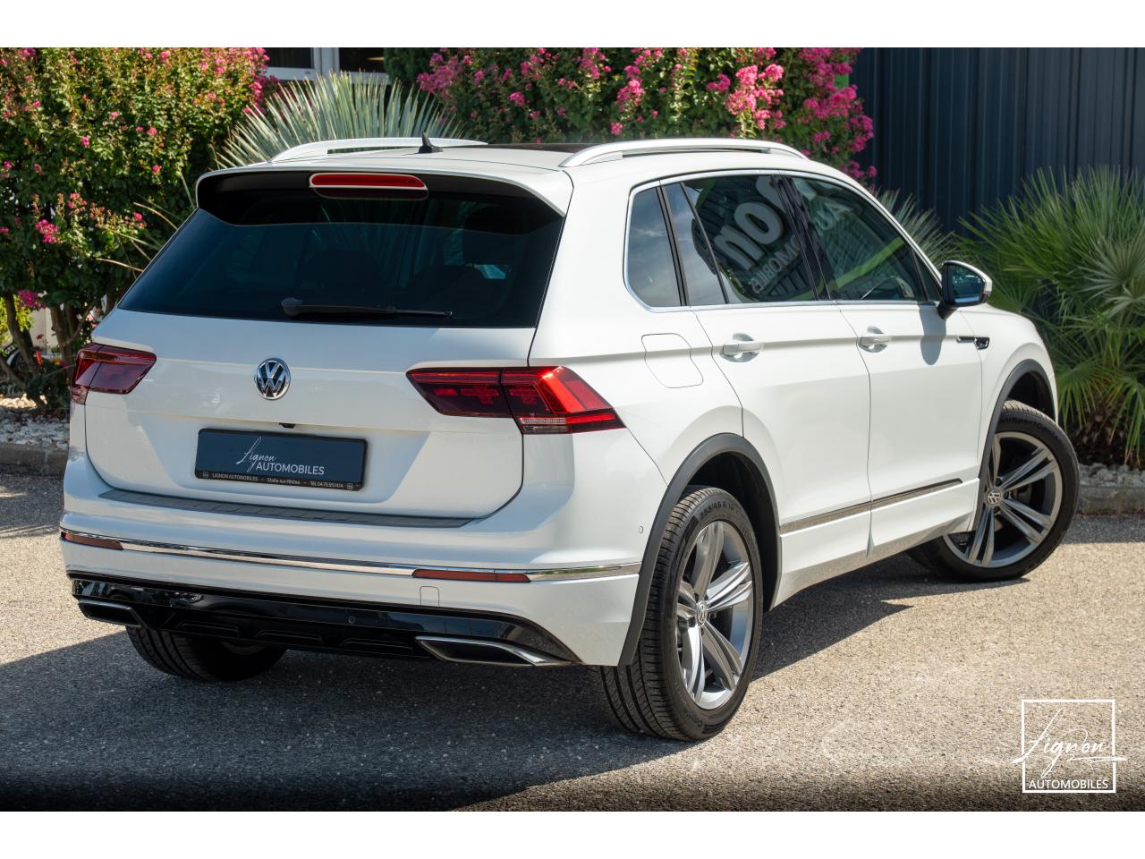 Photo VOLKSWAGEN TIGUAN 2.0 BI-TDI 240 ch R-LINE 4MOTION FULL OPTION ! - à partir de 469 euros