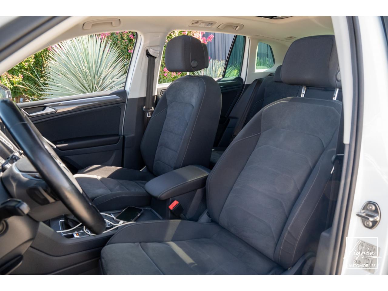 Photo VOLKSWAGEN TIGUAN 2.0 BI-TDI 240 ch R-LINE 4MOTION FULL OPTION ! - à partir de 469 euros