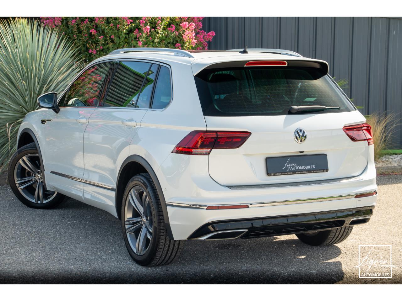 Photo VOLKSWAGEN TIGUAN 2.0 BI-TDI 240 ch R-LINE 4MOTION FULL OPTION ! - à partir de 469 euros