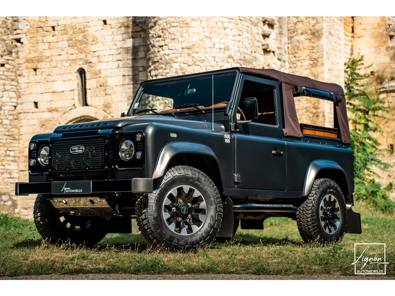 1539-0001212 LAND ROVER DEFENDER 90 2.4 Td4  Solft Top &lsquo;Black Mat&rsquo; TVA Récupérable